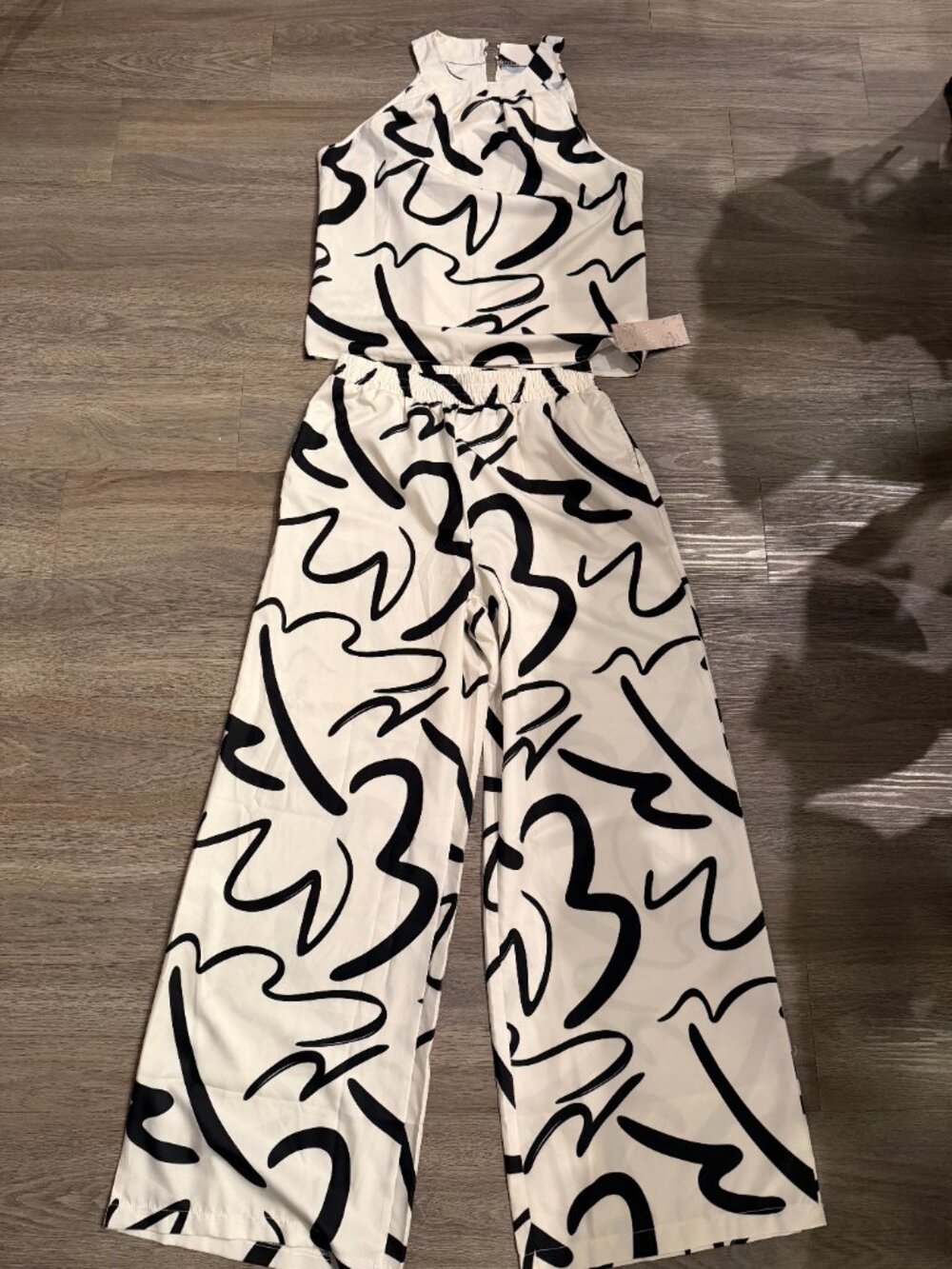 NWT Fashion Nova Black White Abstract Print 2 Piece Wide Leg Pant Set